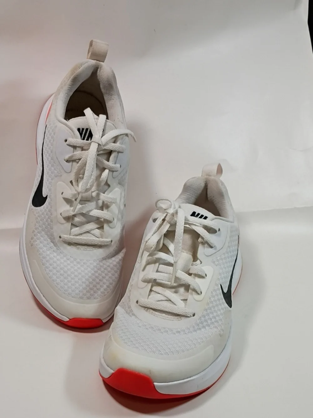 Nike Women Wear all day White Athletic  Wear all day Sneakers  Size  8.5